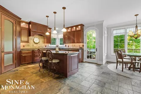 Kitchen - 405 Linkside, Saint Clair, MI 48079 photo 1 of 6