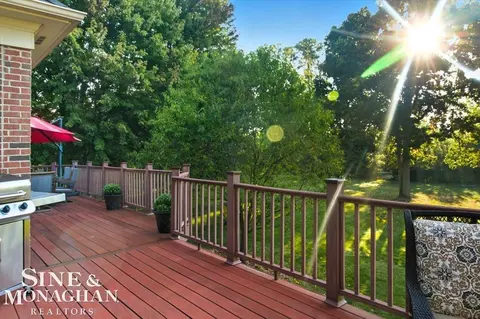 Exterior - 405 Linkside, Saint Clair, MI 48079 photo 13 of 17