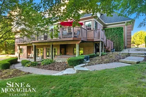 Exterior - 405 Linkside, Saint Clair, MI 48079 photo 4 of 17