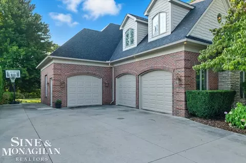 Exterior - 405 Linkside, Saint Clair, MI 48079 photo 3 of 17