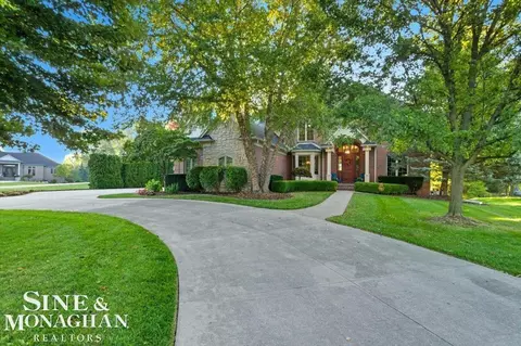 Exterior - 405 Linkside, Saint Clair, MI 48079 photo 11 of 17