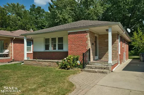 24060 Oneida, Oak Park, MI 48237