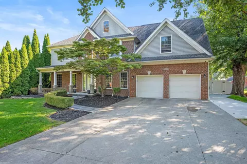 39410 Townhall, Harrison Township, MI 48045
