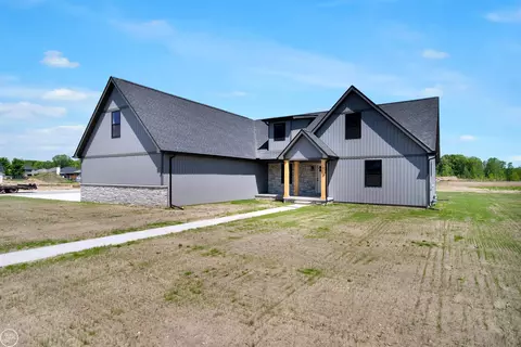 239 Shelldrake # 40, Saint Clair, MI 48079 photo 2