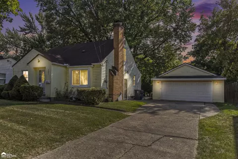 3021 Clement, Flint, MI 48504