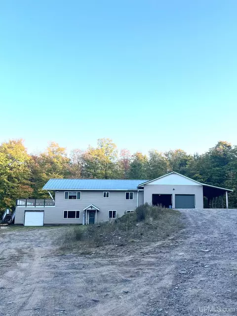 3759 County Road Cl, Ishpeming, MI 49849