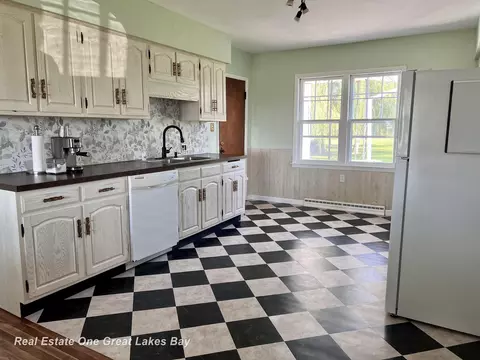 Kitchen - 20220 Gratiot, Merrill, MI 48637 photo 1 of 5