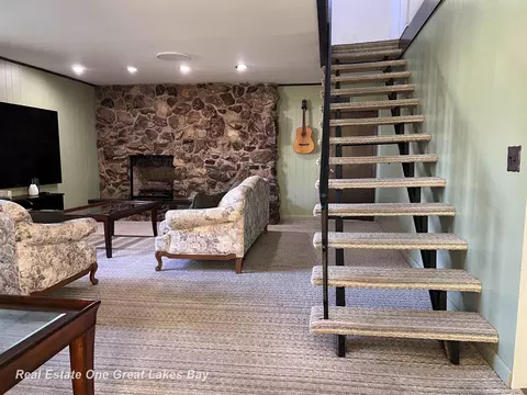 Living - 20220 Gratiot, Merrill, MI 48637 photo 2 of 5