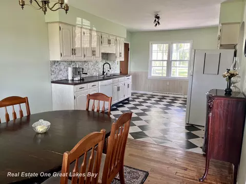 Kitchen - 20220 Gratiot, Merrill, MI 48637 photo 5 of 5