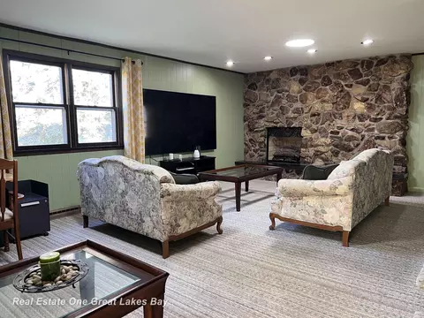 Living - 20220 Gratiot, Merrill, MI 48637 photo 1 of 5