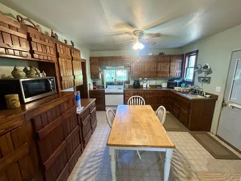 1489 Mcculloch, Gladwin, MI 48624 photo 3