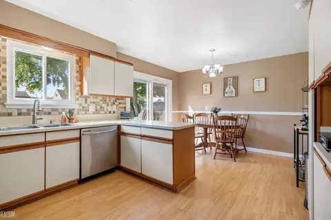 Kitchen - 17542 Arlene, Fraser, MI 48026 photo 1 of 4