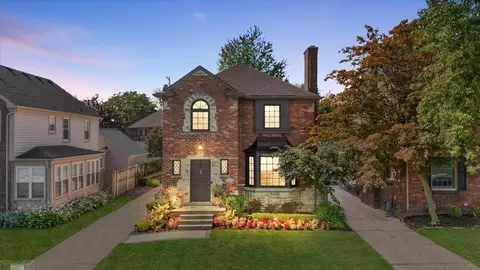 253 Mckinley, Grosse Pointe Farms, MI 48236