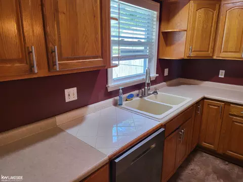 Kitchen - 2866 Fruit, Algonac, MI 48001 photo 3 of 4