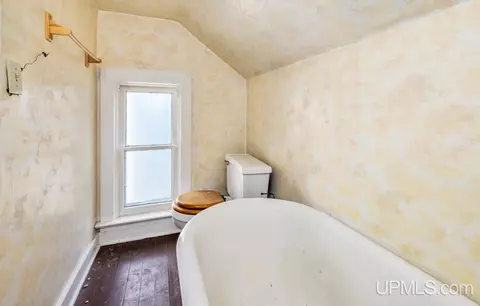 Bath - 612 Maurice, Ishpeming, MI 49849 photo 2 of 3