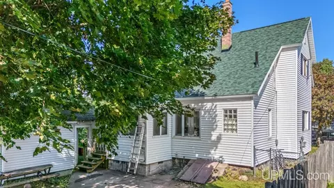 Exterior - 612 Maurice, Ishpeming, MI 49849 photo 3 of 5