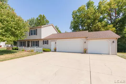 2306 Woodlawn, Adrian, MI 49221