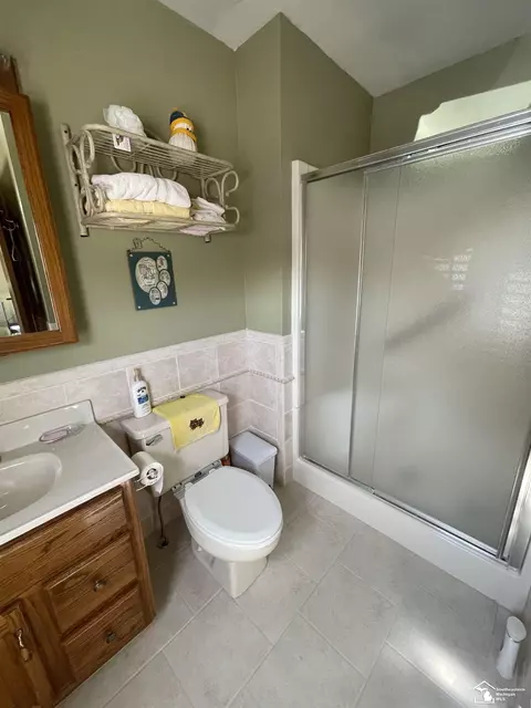 Bath - 495 Mcbride, Dundee, MI 48131 photo 1 of 2