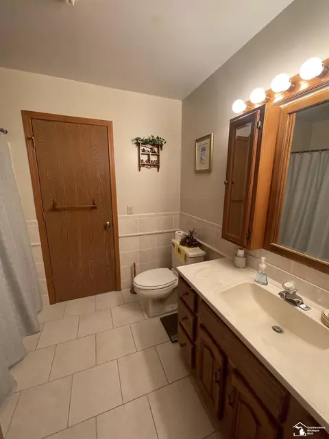 Bath - 495 Mcbride, Dundee, MI 48131 photo 2 of 2