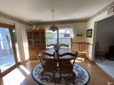Dining - 495 Mcbride, Dundee, MI 48131 photo 1 of 1