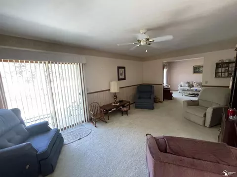 Living - 495 Mcbride, Dundee, MI 48131 photo 1 of 2