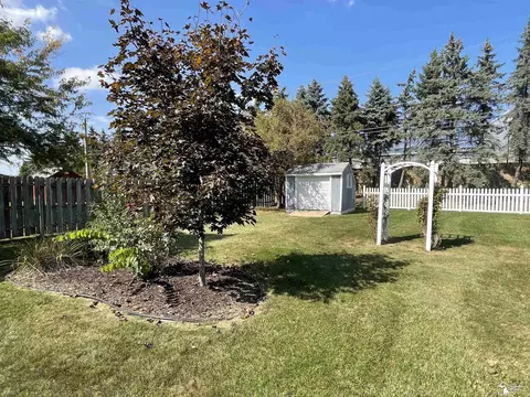 Exterior - 495 Mcbride, Dundee, MI 48131 photo 4 of 8