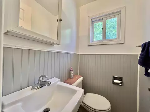 Bath - 2071 Mackinaw, Davison, MI 48423 photo 1 of 2