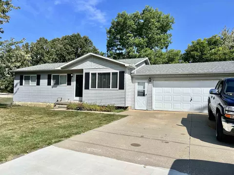 2071 Mackinaw, Davison, MI 48423