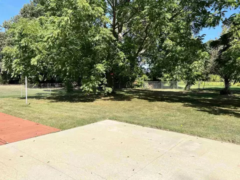 Exterior - 2071 Mackinaw, Davison, MI 48423 photo 5 of 7