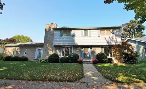 618 N Rosedale, Grosse Pointe Woods, MI 48236