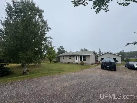 1487 E M28, Marquette, MI 49855
