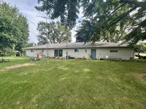 14550 W Brady, Chesaning, MI 48616