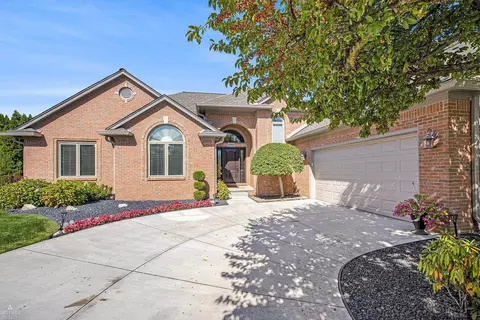 47833 Renwick, Shelby Township, MI 48315