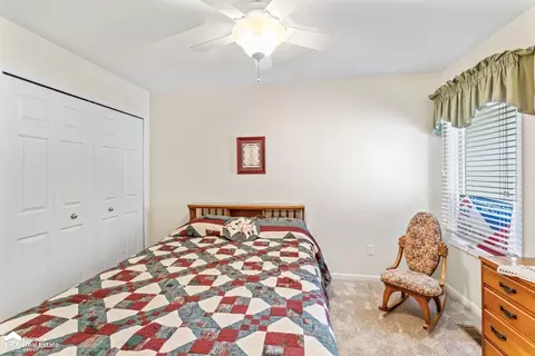 Bedroom - 1019 Bluebell, Davison, MI 48423 photo 3 of 3