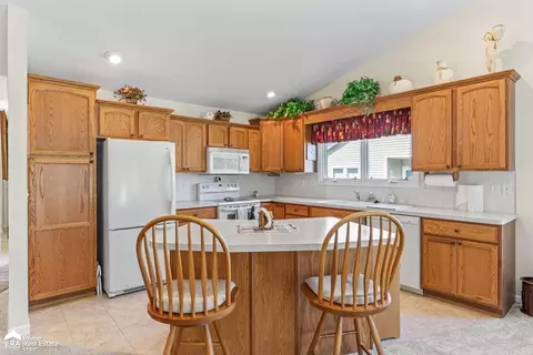 Kitchen - 1019 Bluebell, Davison, MI 48423 photo 1 of 3