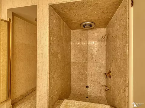 Bath - 1605 Arbor, Monroe, MI 48162 photo 2 of 4