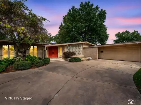 Exterior - 1605 Arbor, Monroe, MI 48162 photo 2 of 13