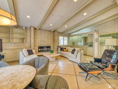 Living - 1605 Arbor, Monroe, MI 48162 photo 5 of 6
