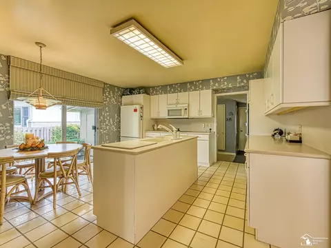 Kitchen - 1605 Arbor, Monroe, MI 48162 photo 1 of 4