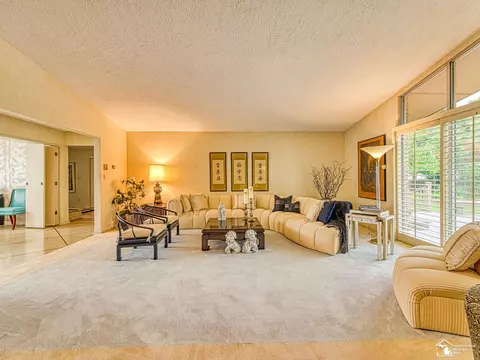 Living - 1605 Arbor, Monroe, MI 48162 photo 2 of 6