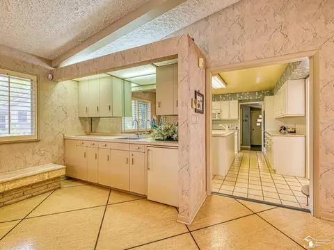 Kitchen - 1605 Arbor, Monroe, MI 48162 photo 4 of 4