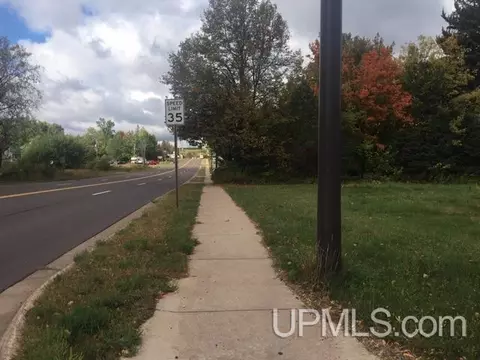 500 W Cloverland #US2, Ironwood, MI 49938