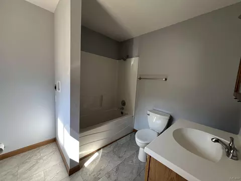 Bath - 536 Tabor, Adrian, MI 49221 photo 1 of 2