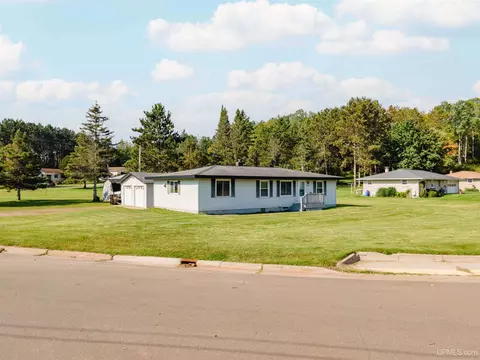 4105 Us 2, Iron River, MI 49935
