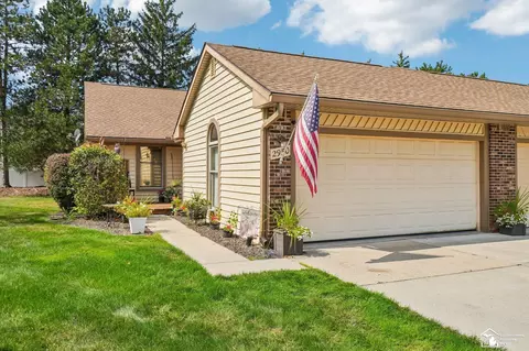 2950 Lakewood, Trenton, MI 48183