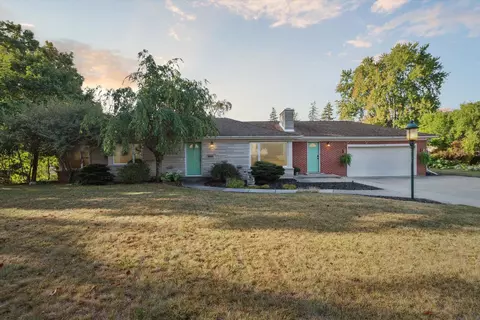 712 N Rainbow, Clare, MI 48617