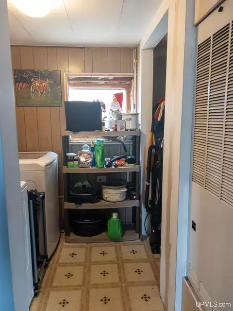 12545 E Ml, Shingleton, MI 49884