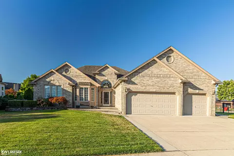 21588 Tangel, Macomb, MI 48044
