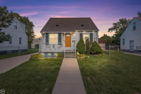 22036 Tuscany, Eastpointe, MI 48021
