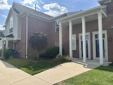 51768 Adler Park, Chesterfield, MI 48051